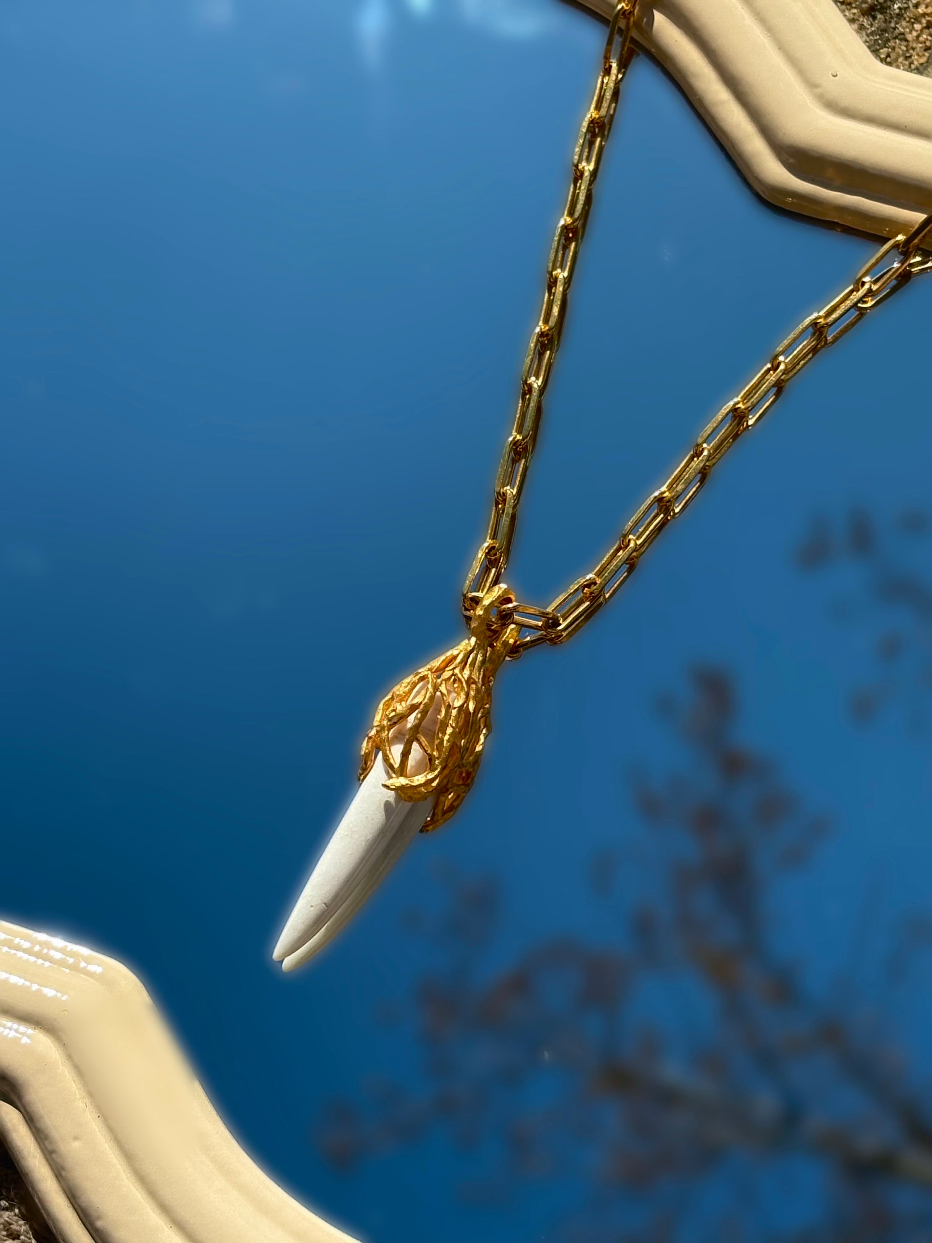 Collier-chaine-blanc