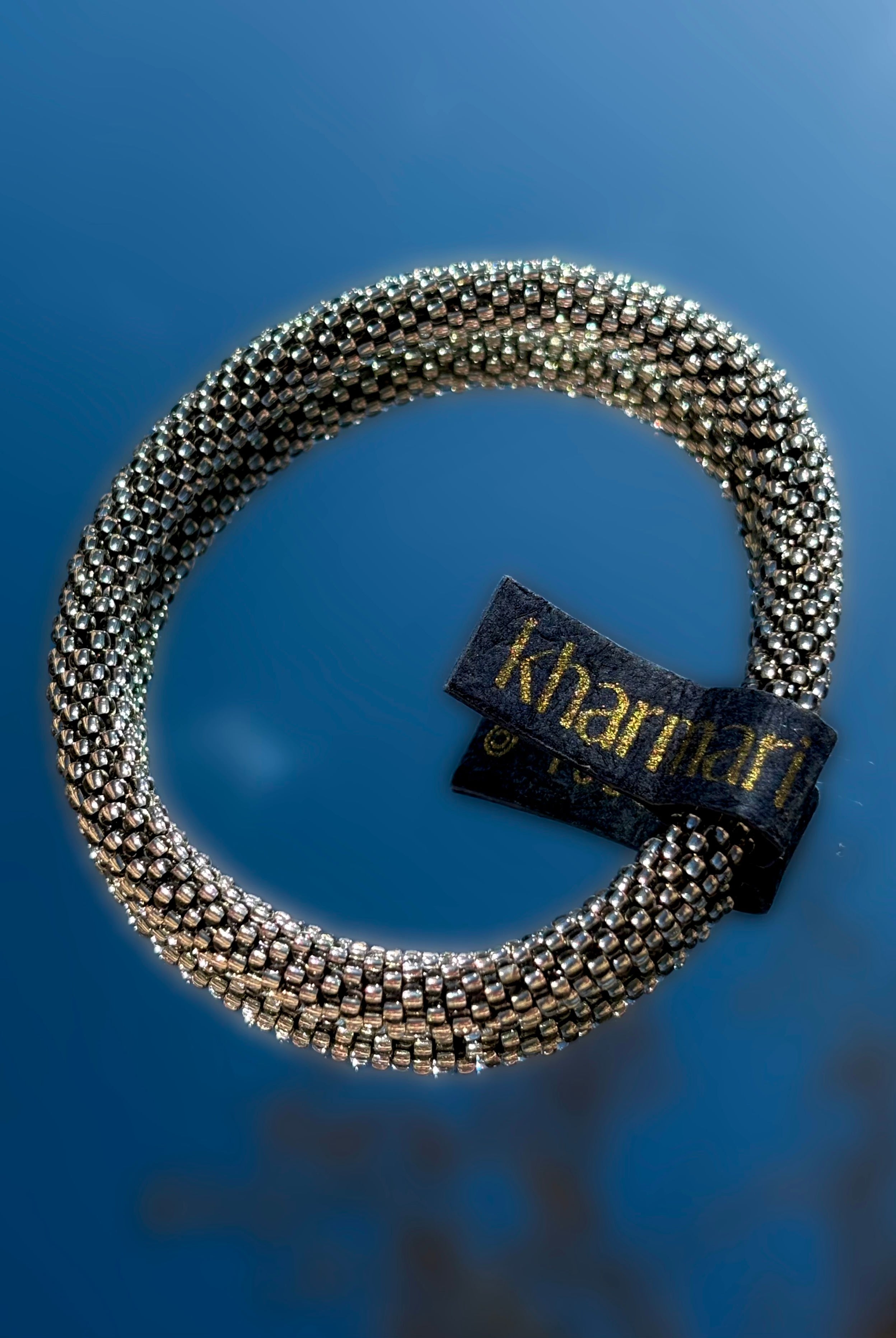 Bracelet kharmari en perles de verre argent