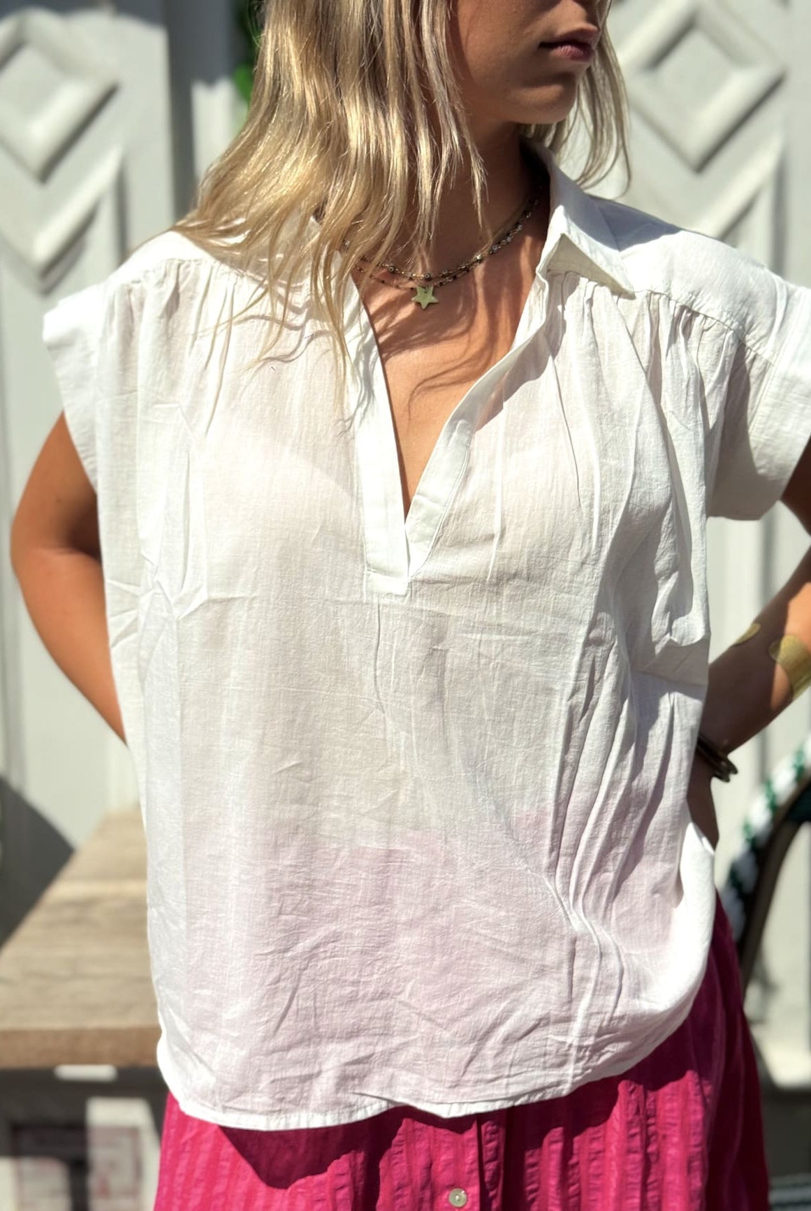 Chemise blanche femme à manches courtes vue de face