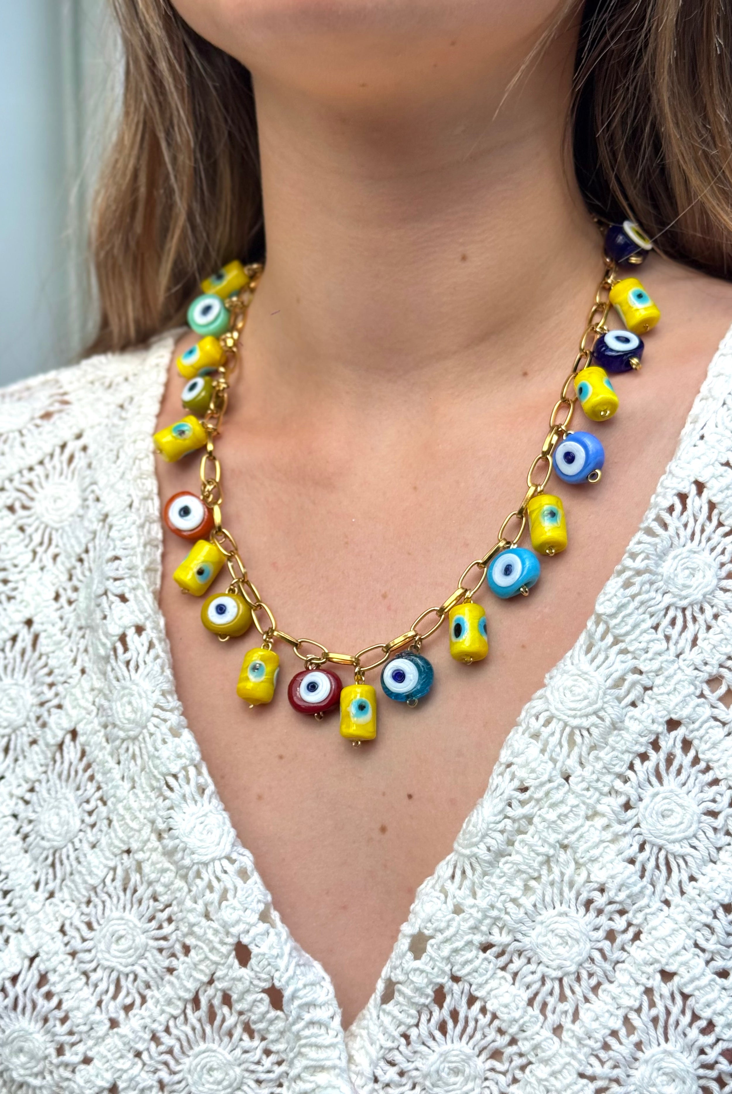 Collier Mamie Colette porté – bijou artisanal protecteur