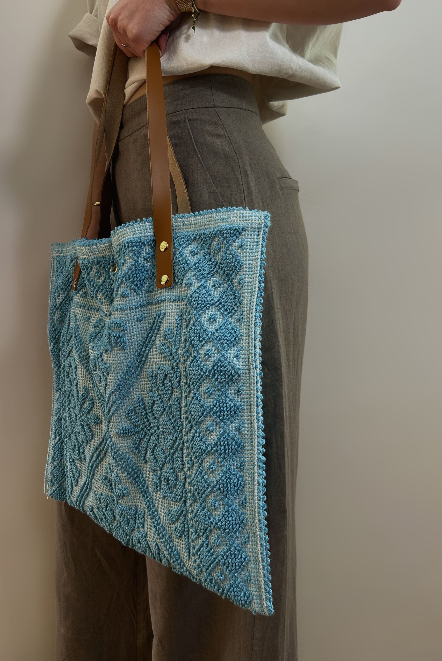 Zoom sur la matière éponge à relief vintage