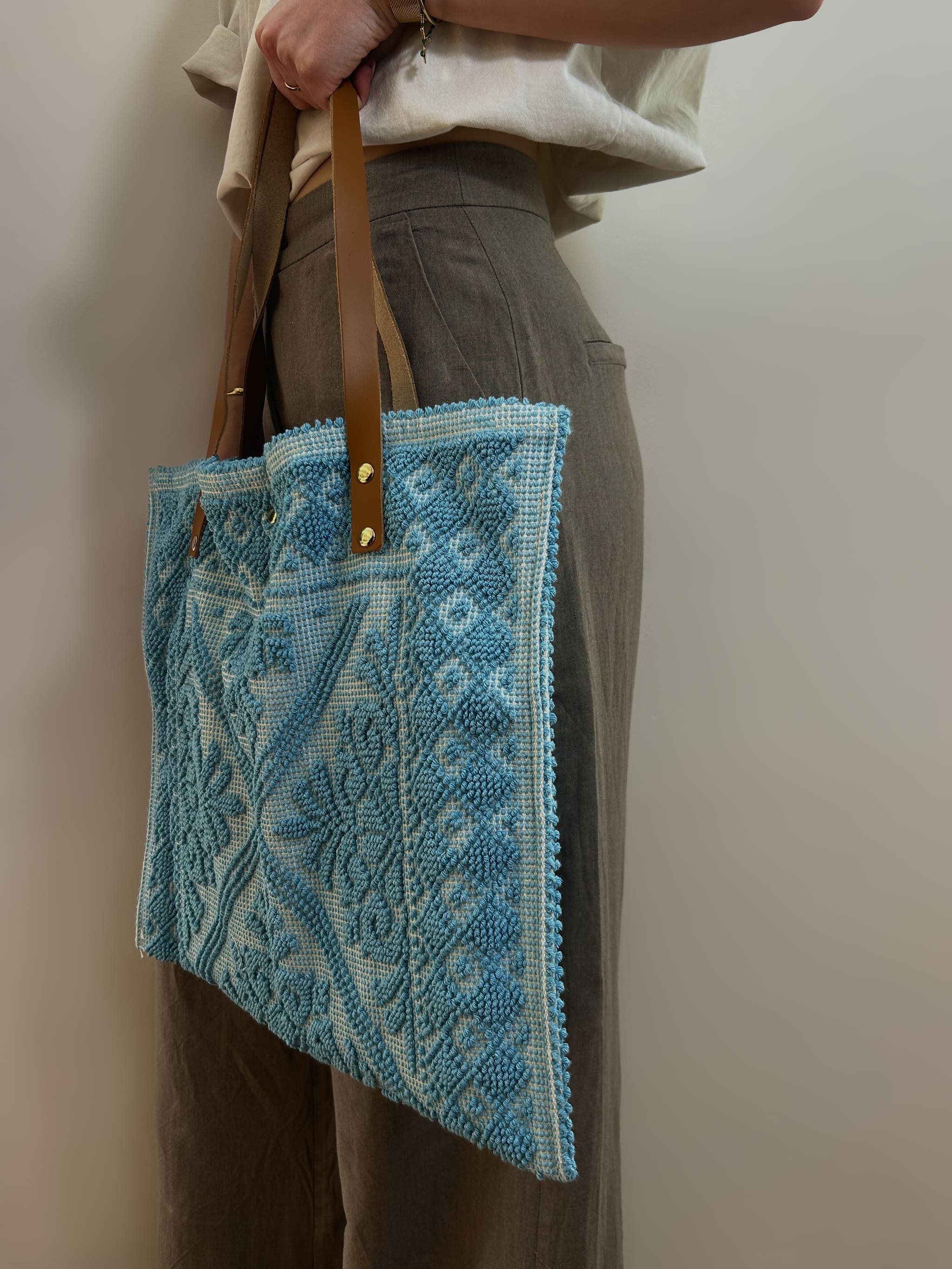 Zoom sur la matière éponge à relief vintage