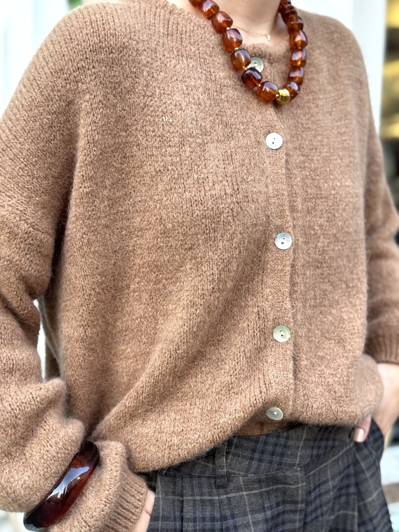 gilet alpaga camel vue de près