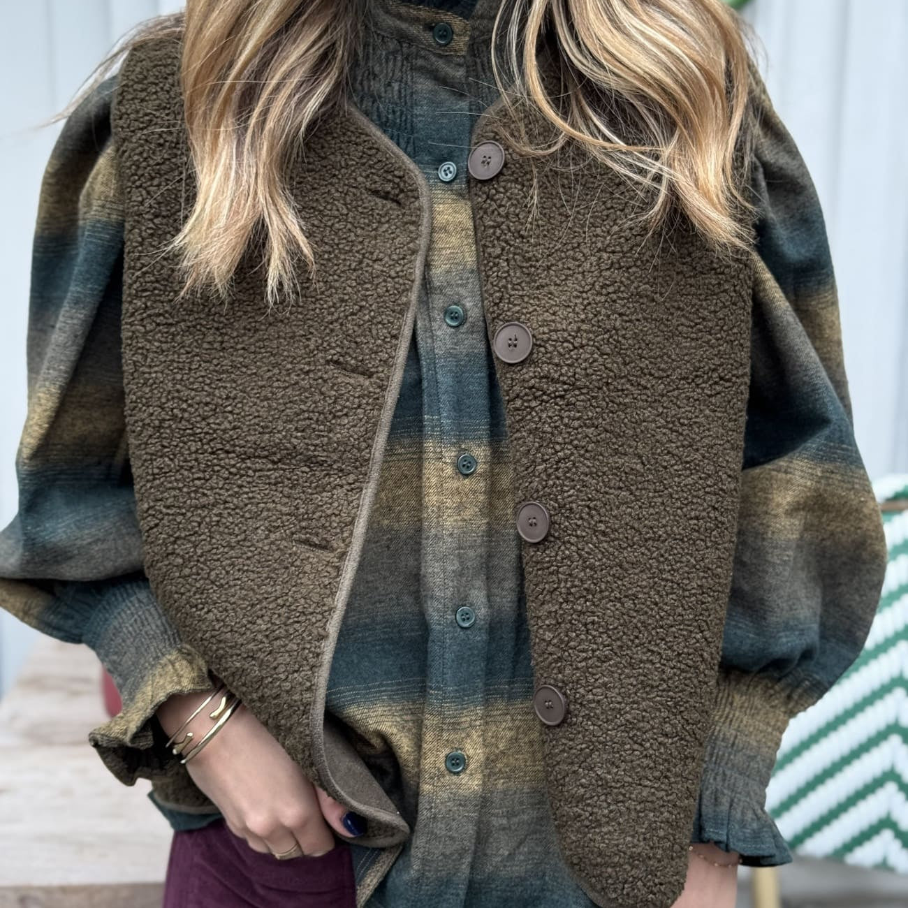 Gilet sans manche pour femme en tissu sherpa kaki