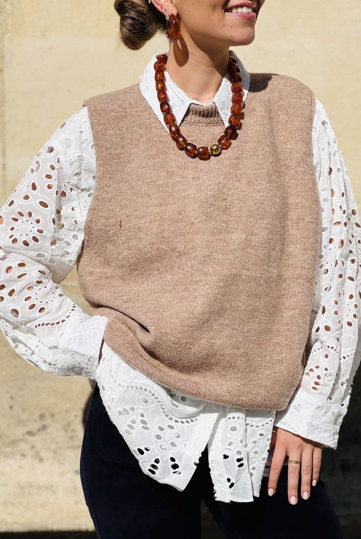 Pull sans manche camel - vu de face