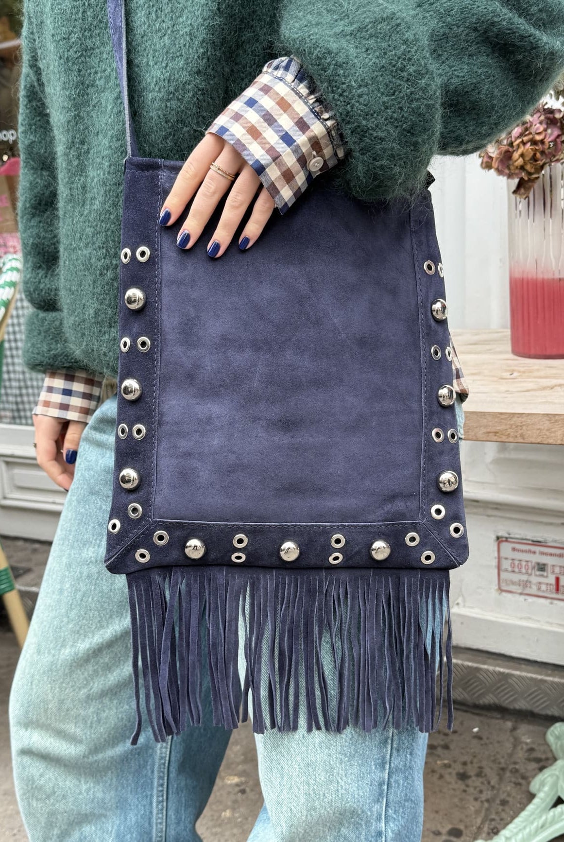 Sac femme en daim bleu vu de face