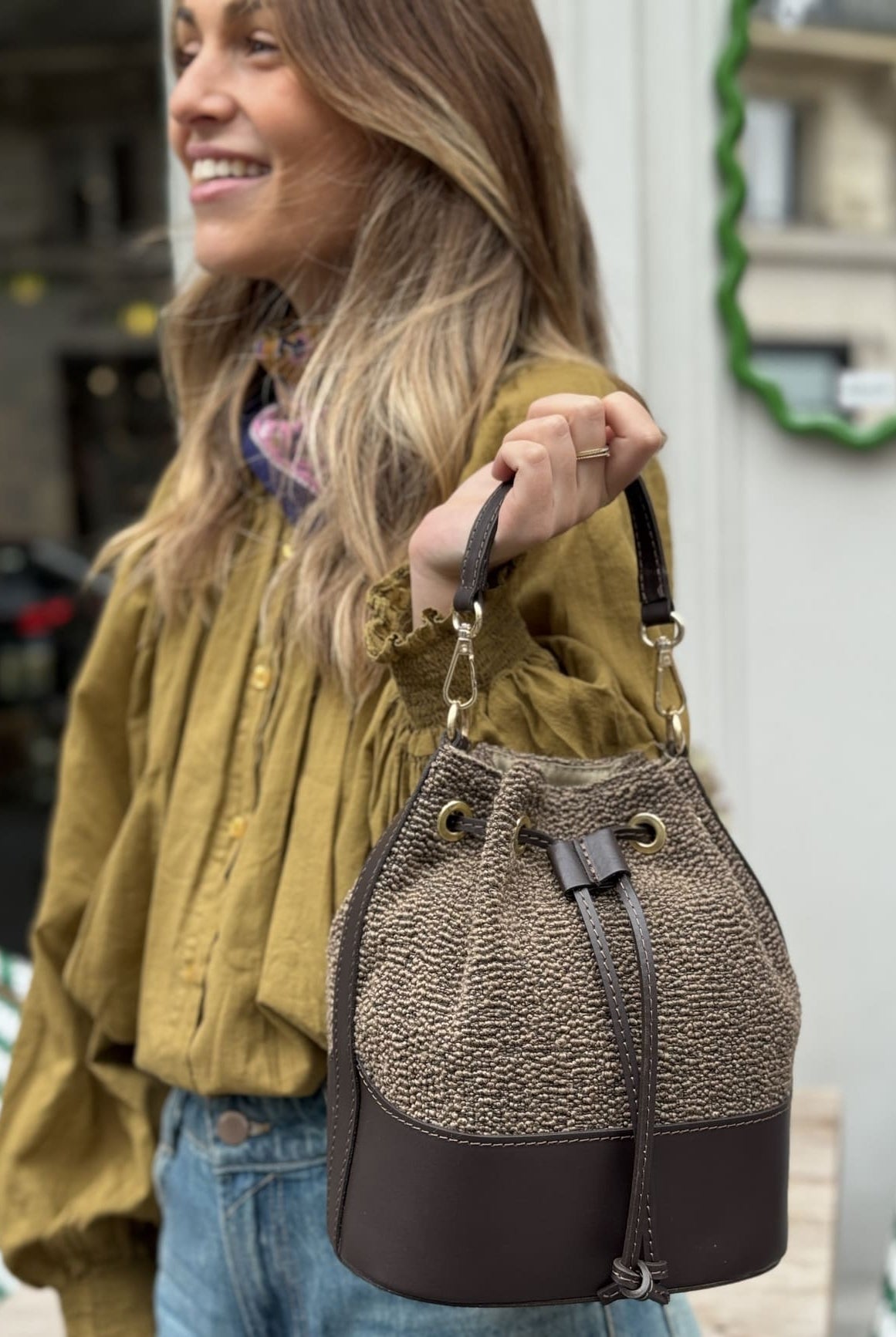 sac seau en molleton et cuir marron