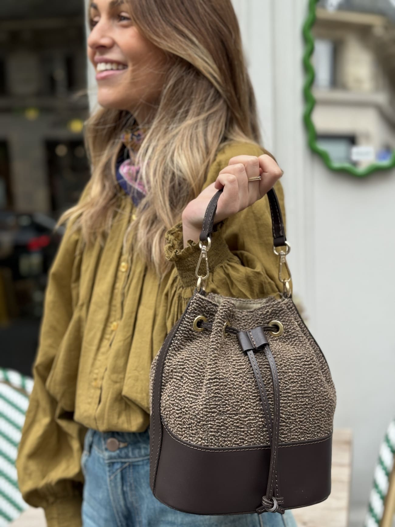 sac seau en molleton et cuir marron