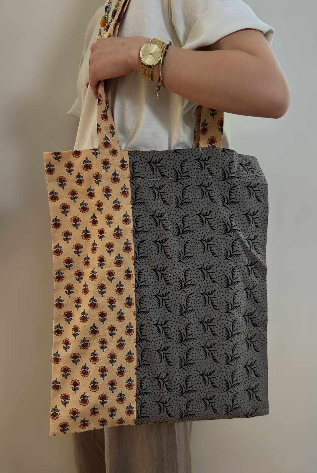 Tote bag en toile rose imprimée de fleurs, style romantique et champêtre