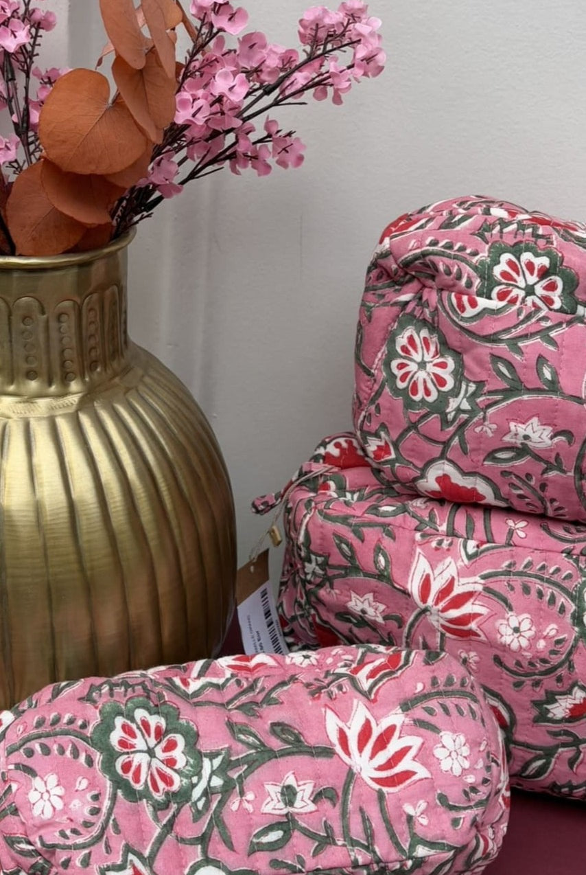 Trois trousses coton matelasse rose indien - zoom sur le motif