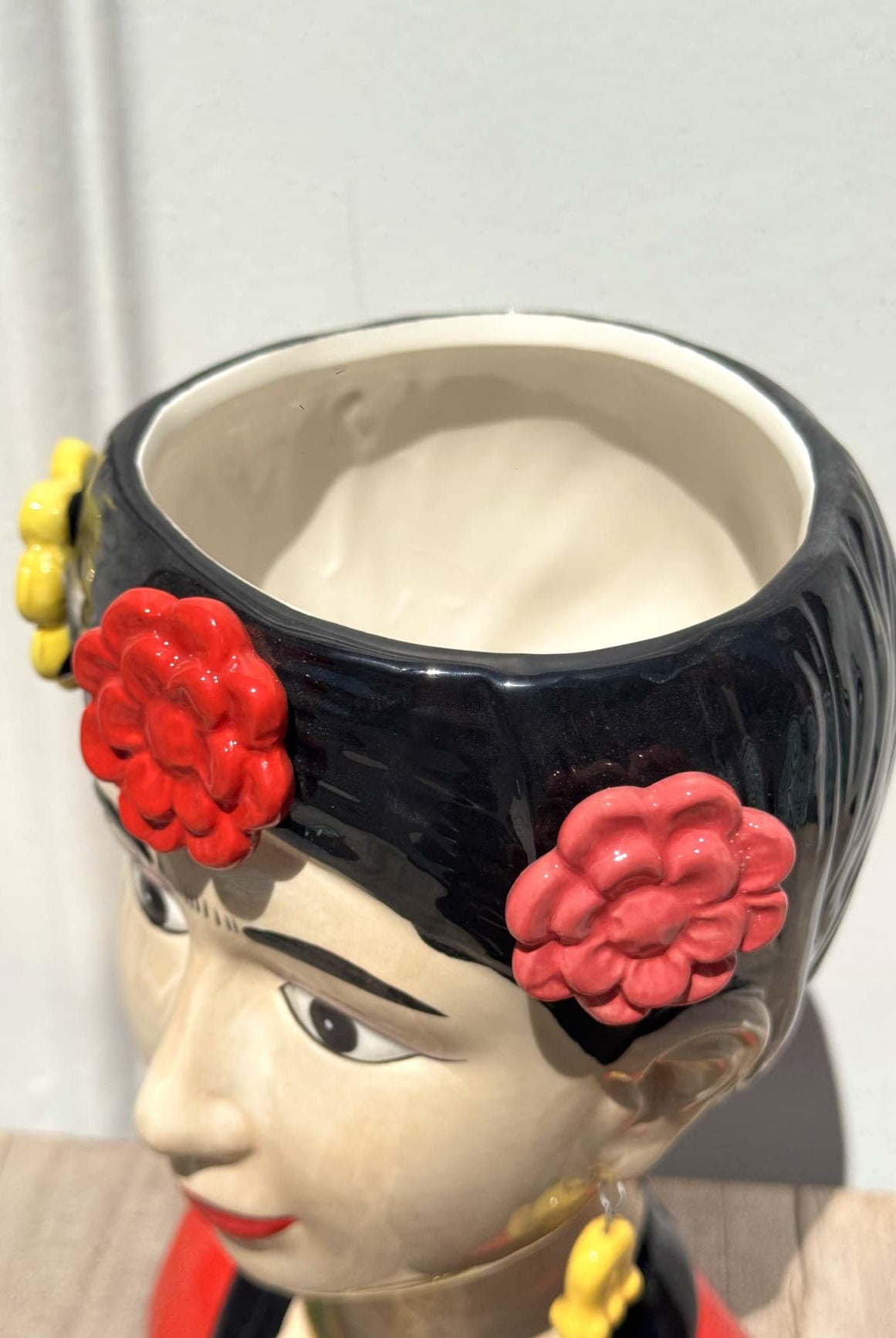 Vase buste multicolore en dolomite – Carmen by Sidonie Concept Store