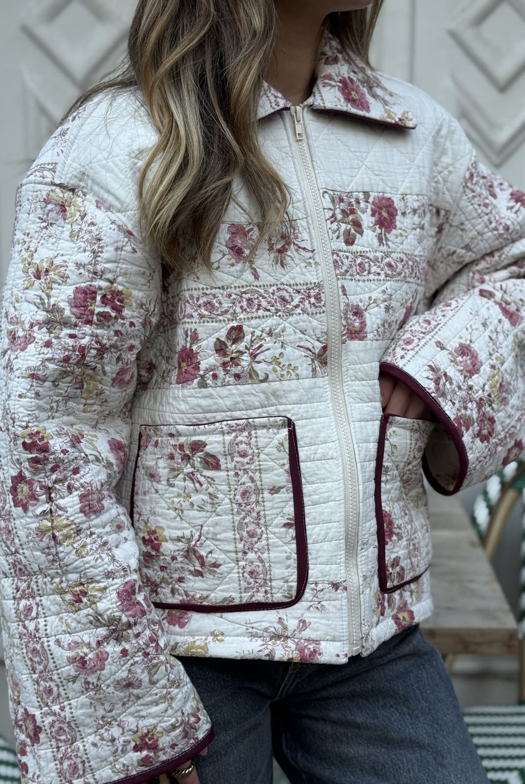 veste boutis rose fleurs de loin