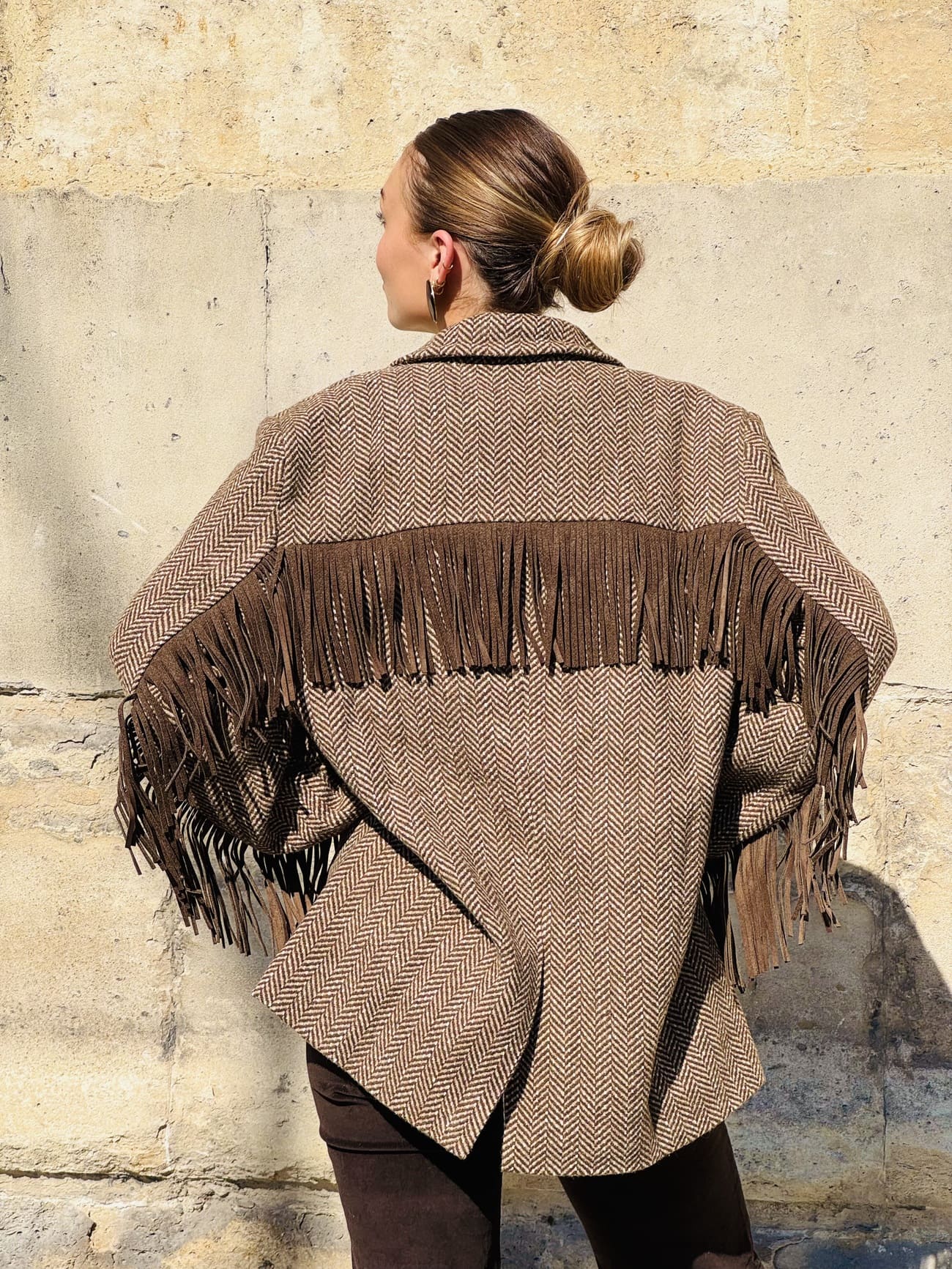 Veste à chevrons et franges de dos