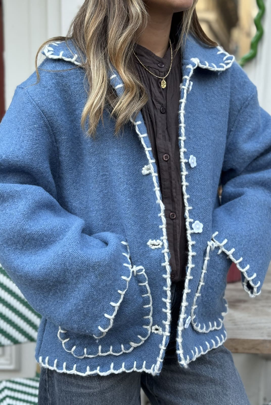 Veste en laine bleu upcyclée