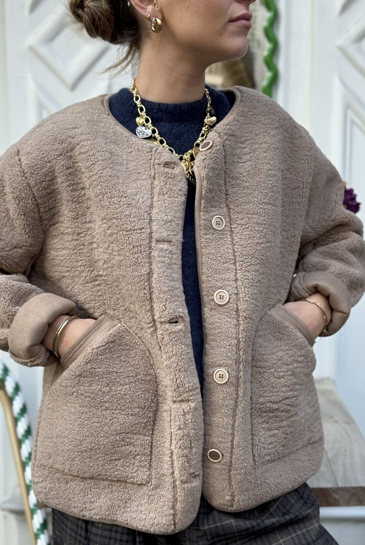 Veste mouton taupe vue de face