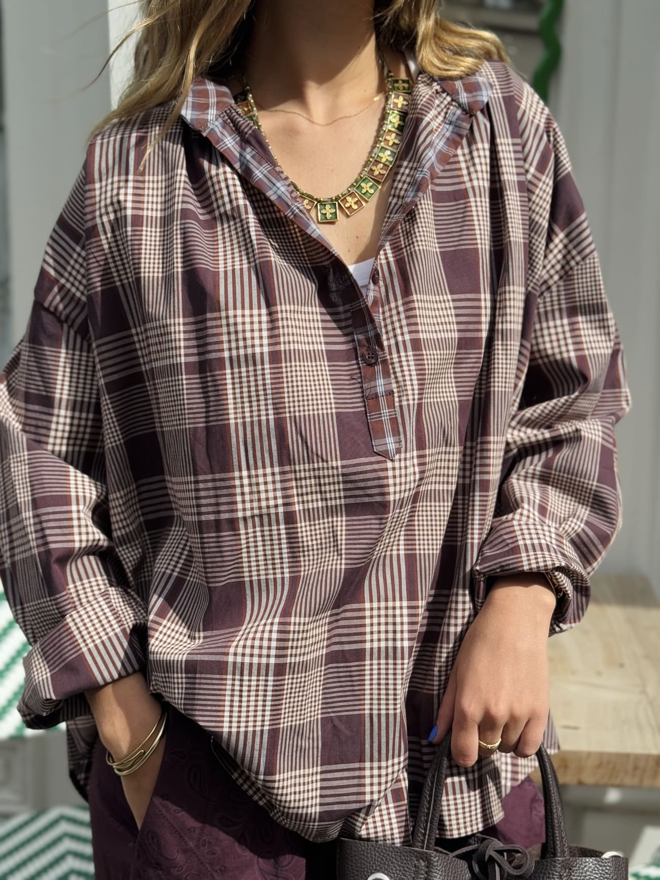 Chemise écossaise pour femme marron vue de face
