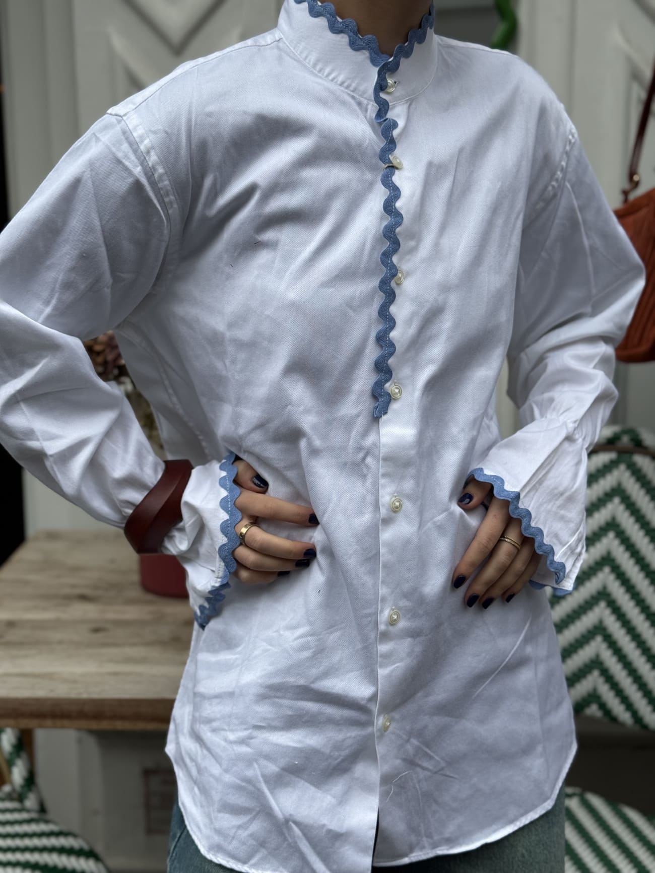 Chemise upcyclée blanche – vue de face