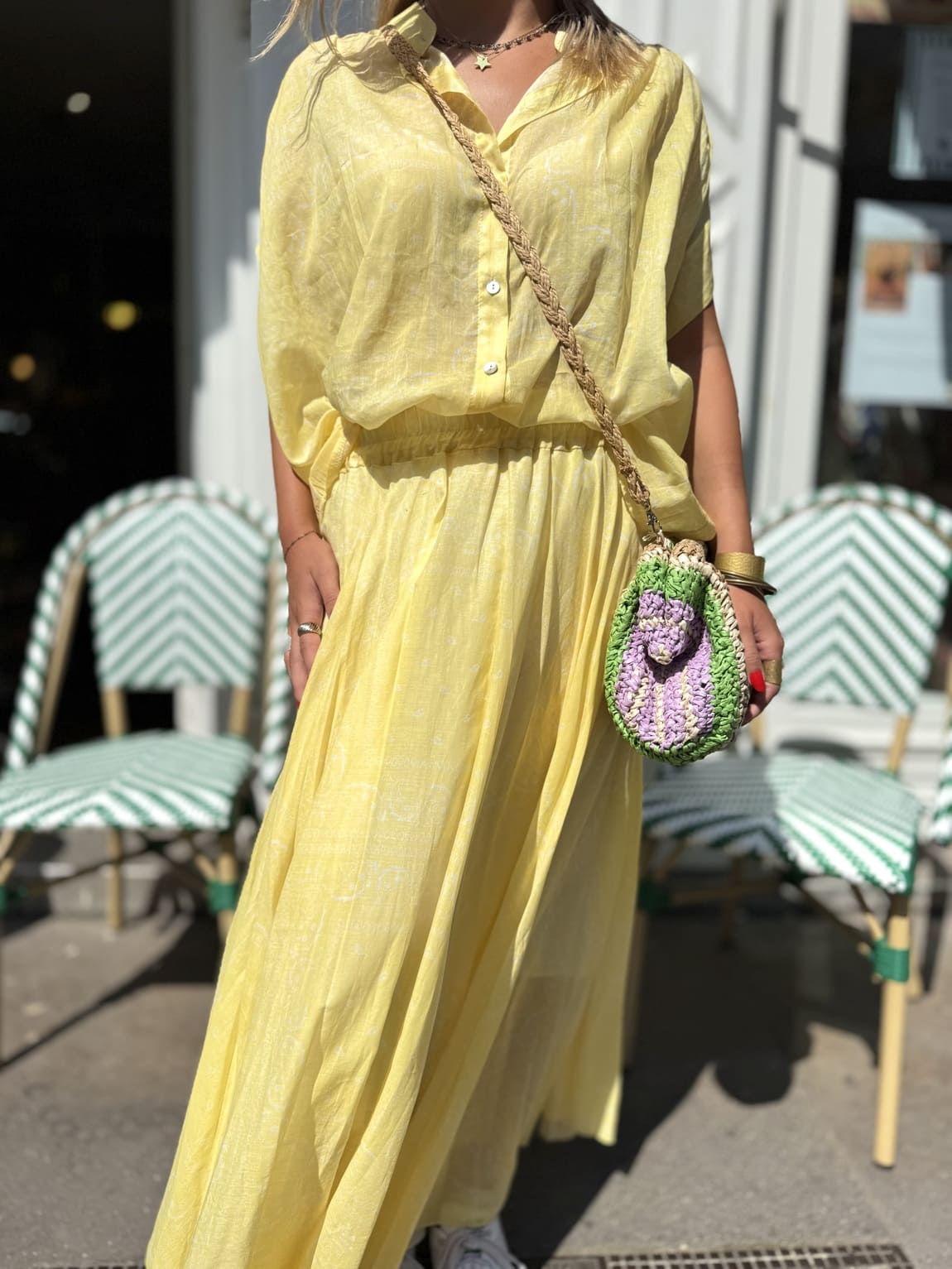 Chemisier jaune pour femme détail tissu