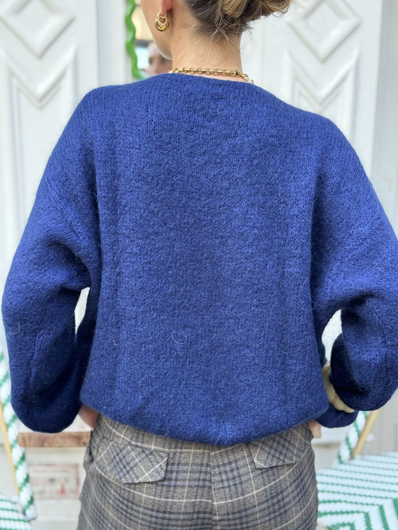 Gilet en alpaga bleu marine vu de dos