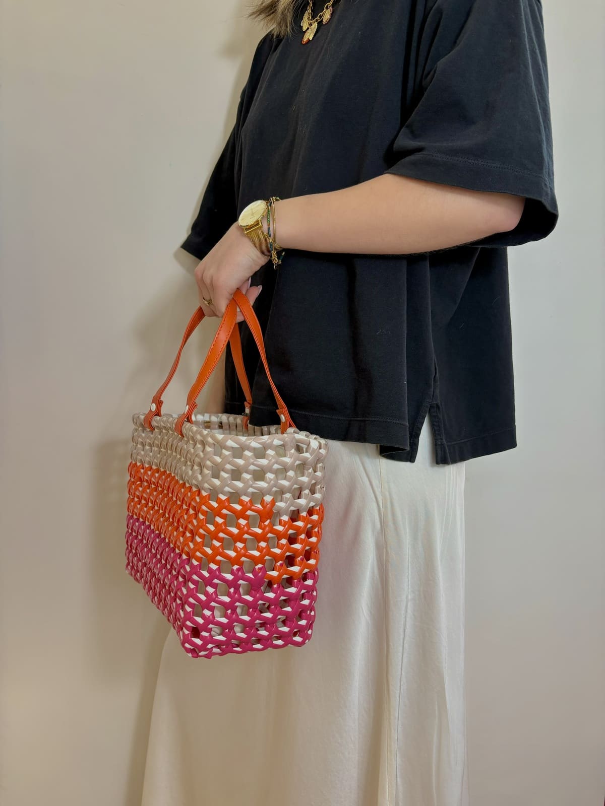 Panier Rose Maze Mini porté à la main – accessoire bohème-chic et compact pour l’été