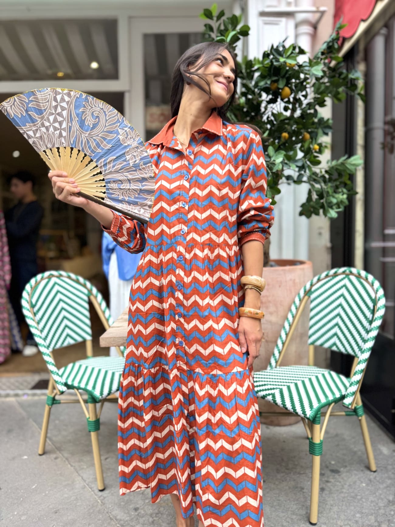 Robe chemise longue terracotta et bleu