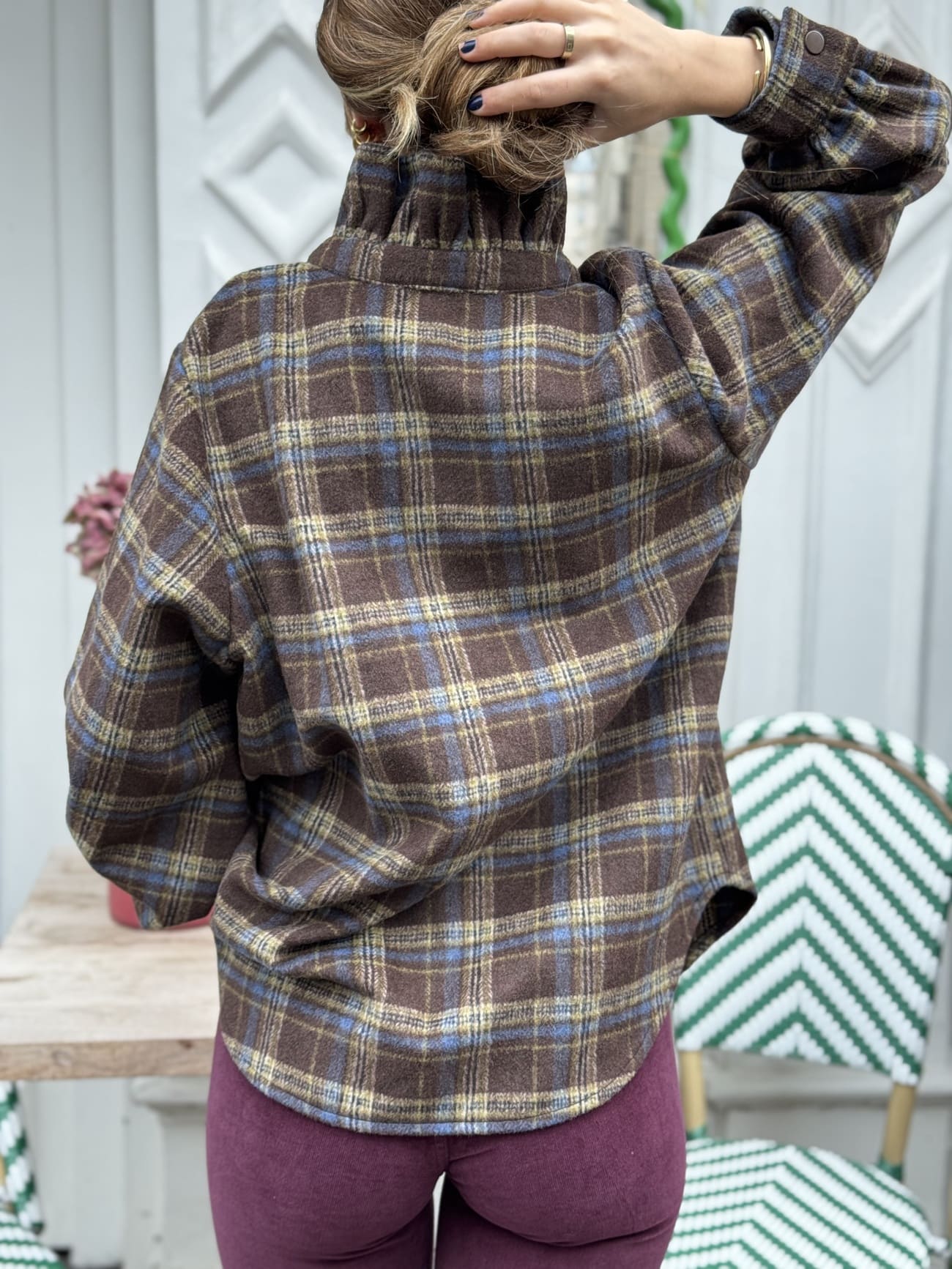 Surchemise pour femme effet laine, motif écossais vue de dos