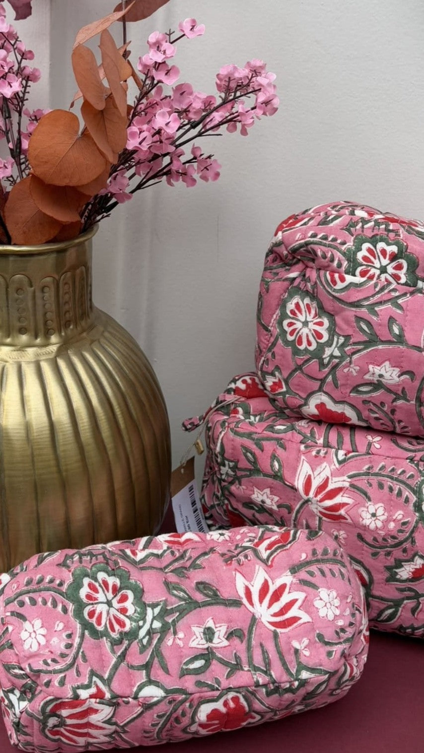 Trois trousses coton matelasse rose indien - zoom sur le motif