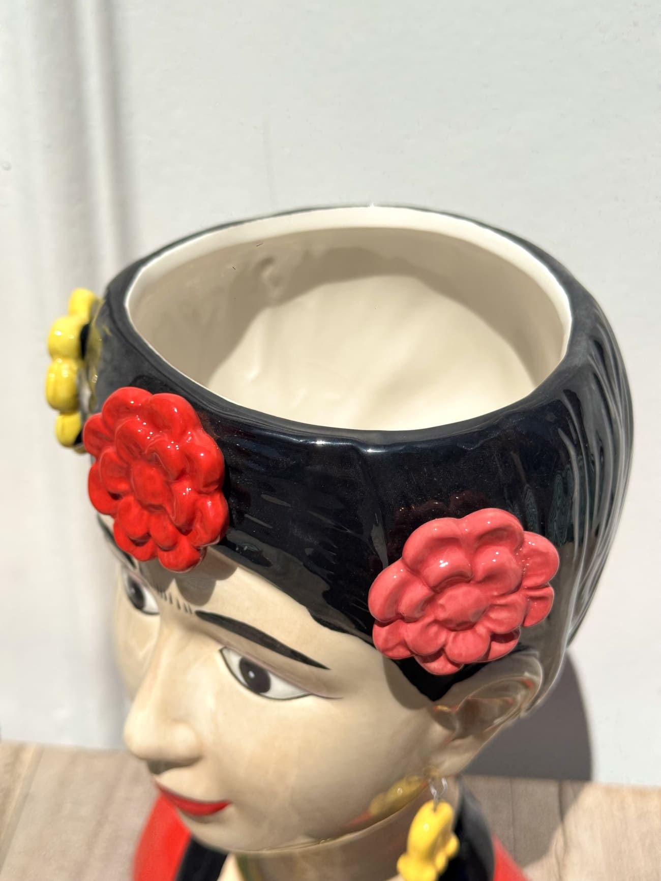 Vase buste multicolore en dolomite – Carmen by Sidonie Concept Store