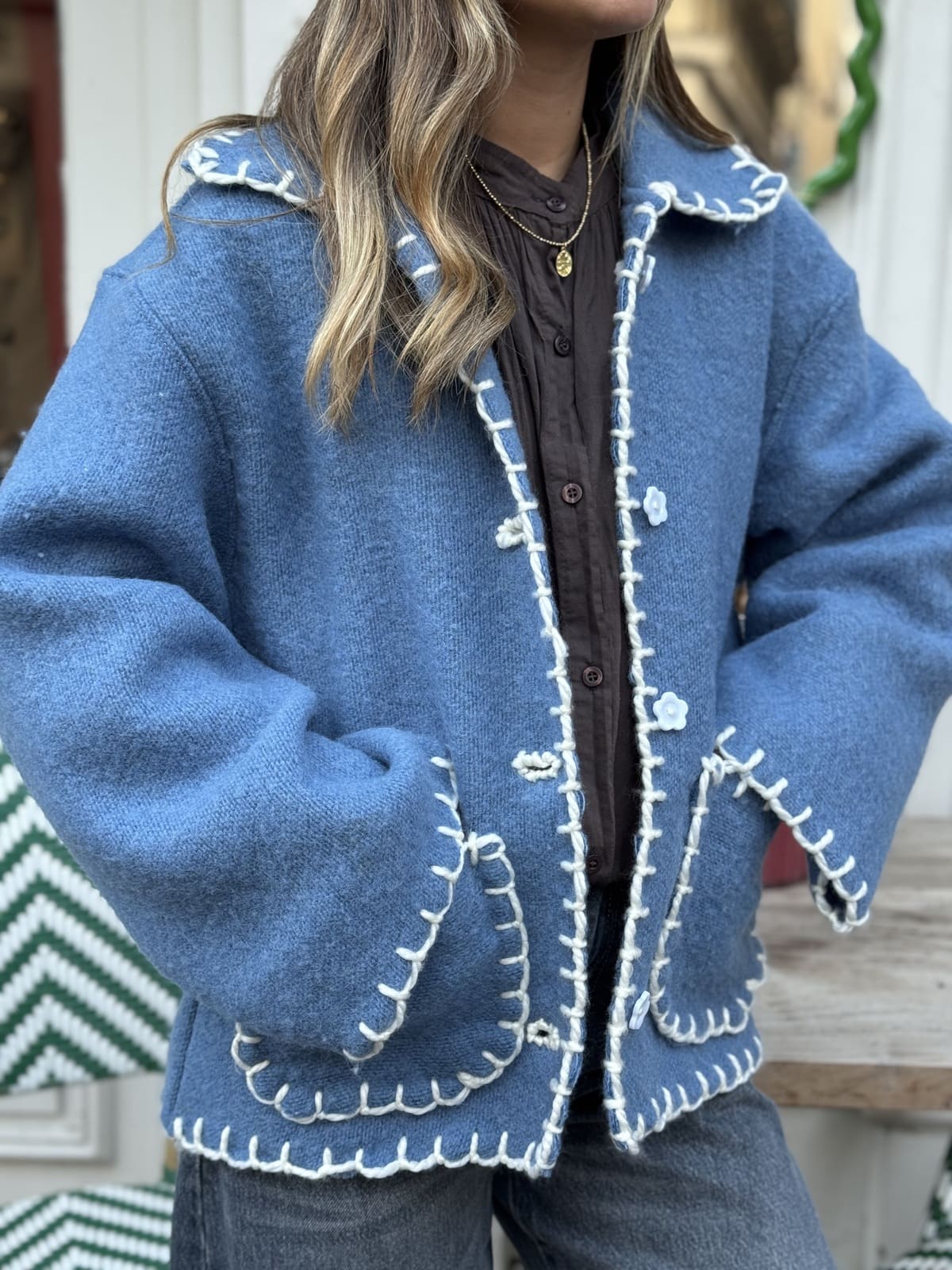 Veste en laine bleu upcyclée